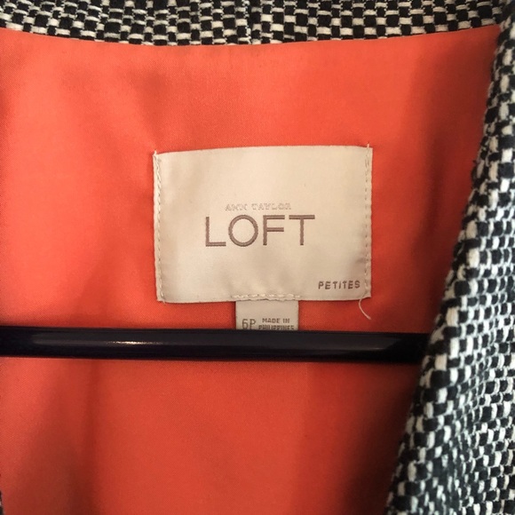 Loft Women’s Blazer 6P - Picture 2 of 5